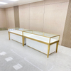 Gabinete de exhibición de joyas de oro de champán
