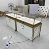Gabinete de exhibición de joyería en forma de ventilador