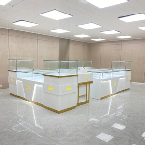 Juego de gabinete de joyería de laca blanca