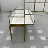 Gabinete de exhibición de joyería en forma de ventilador